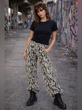 PacSun Baggy Yin Yang  Carpenter Jeans in Off-White Sz 29